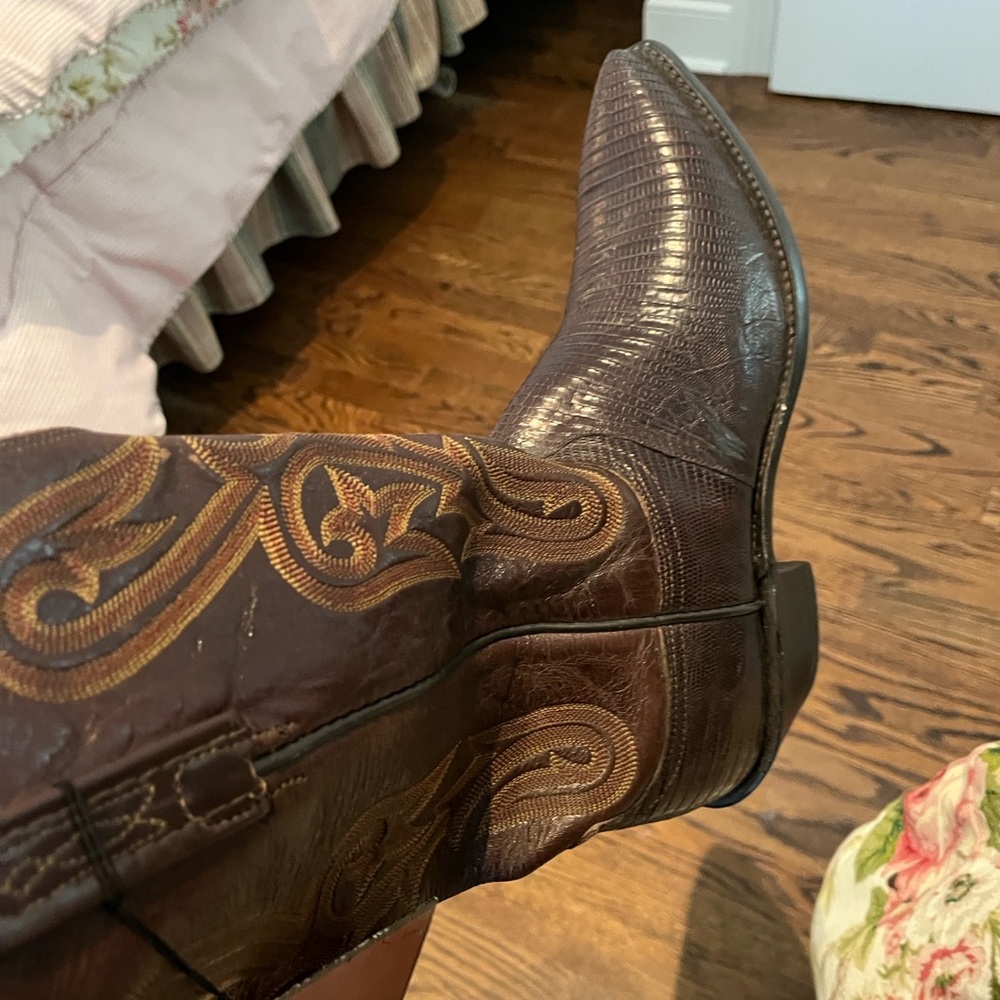 Lucchese 1883 brown cowboy boots with brown stitching. Retails for 1200. - Picture 4 of 8